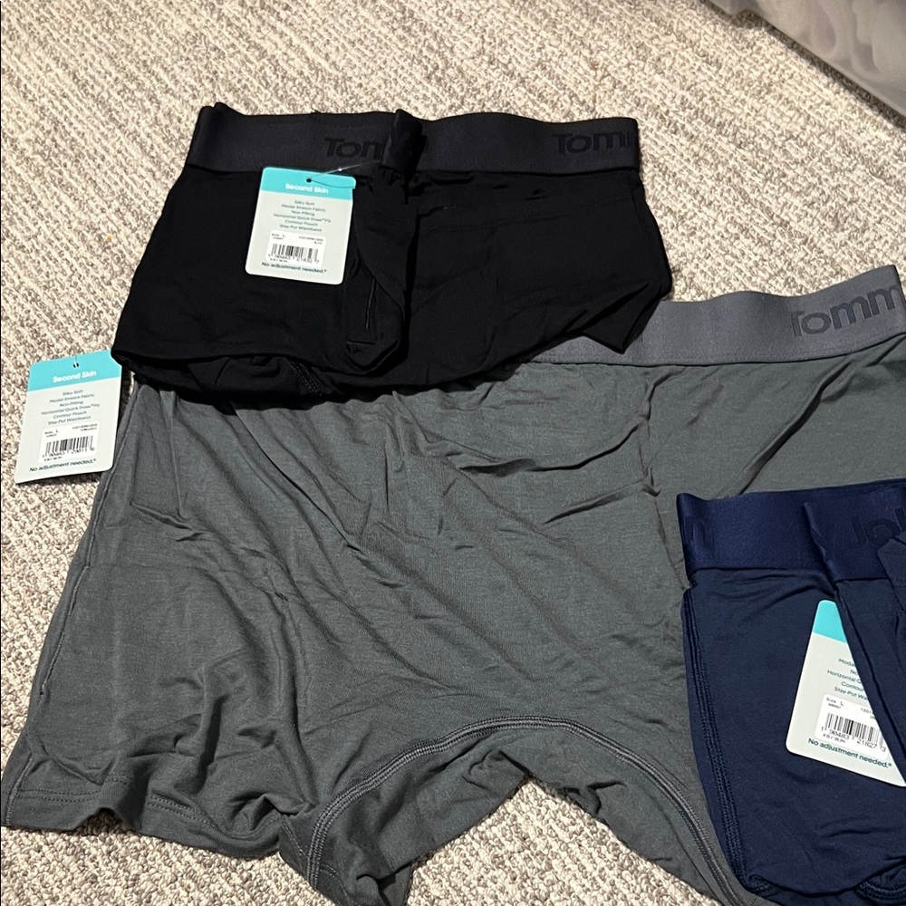 3 Pack Tommy John second skin Boxer Briefs in Black, Dress Blues and Turbulence - Picture 4 of 7